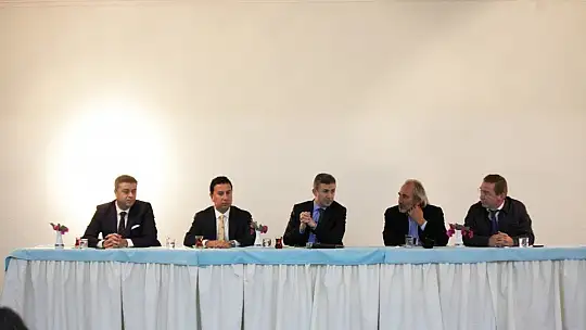 Üniversite öğrencilerinin sorunlarını dinlediler