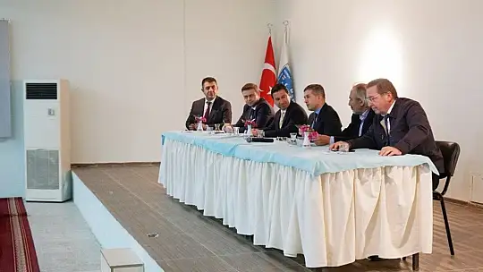 Üniversite öğrencilerinin sorunlarını dinlediler