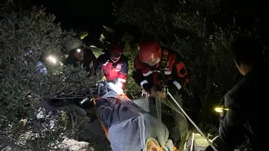 Ünlü iş adamı kayalıklardan düştü, 8 saatte kurtarıldı