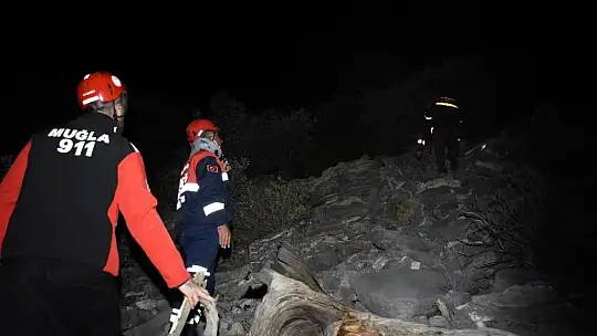 Ünlü iş adamı kayalıklardan düştü, 8 saatte kurtarıldı