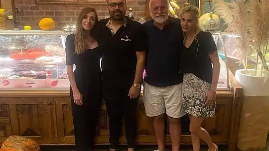 Ünlü usta et pişirerek şov yaptı