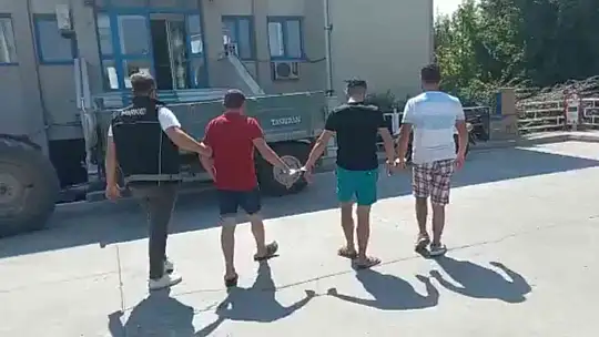 UYUŞTURUCU TACİRİ 2 KARDEŞ YAKALANDI