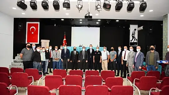 Vali Tavlı, Milas'ta muhtarlarla bir araya geldi