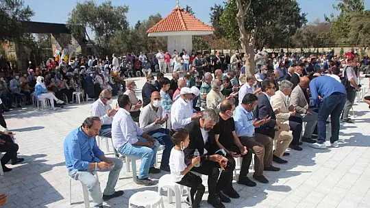 Vefat eden eşinin vasiyetini yerine getirdi