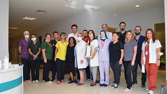 VEFAT EDEN HASTA EŞİNDEN ANLAMLI BAĞIŞ