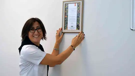 VEFAT EDEN HASTA EŞİNDEN ANLAMLI BAĞIŞ