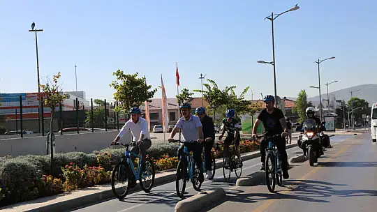 MUĞLA'DA İŞE BİSİKLET İLE GİTTİLER