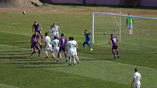 Muğlaspor deplasmandan 1 puan ile dönüyor