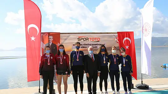 Büyükler Türkiye Şampiyonası Kürek Yarışları Köyceğiz'de yapıldı