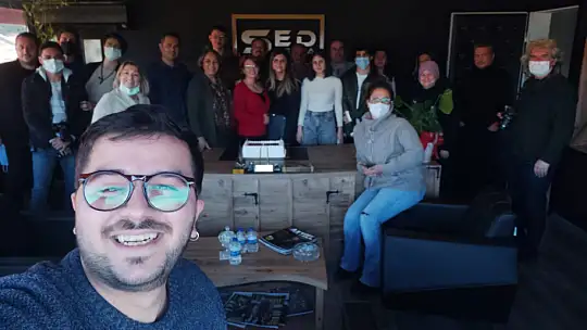 Şubat ayında doğanlar için toplu doğum günü kutlaması 