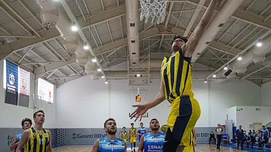Genç basketbolcularımız Bolu'da