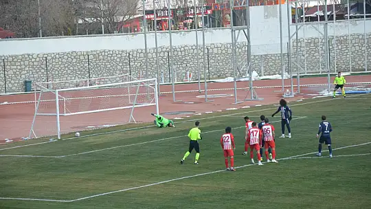Fethiyespor Karaman'da da coştu 0-2