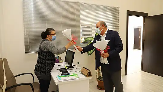 'Hayatımıza anlam katan kadınları unutmadık'