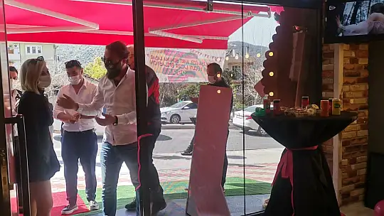 Buse Pilav Beauty Center Güzellik Salonu açıldı