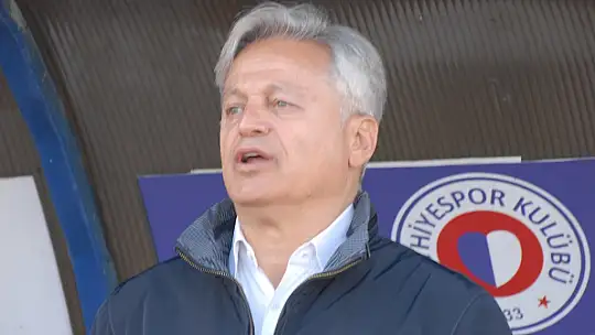 Lacivert beyazlılar ikinci sıraya yükseldi ve zirve takibini sürdürdü