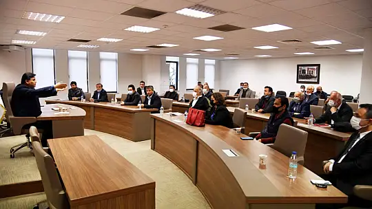 Başkan Karaca, muhtarlara isteklerini sordu