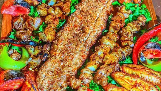 Adana'nın lezzetleri orijinal haliyle Fethiye'de