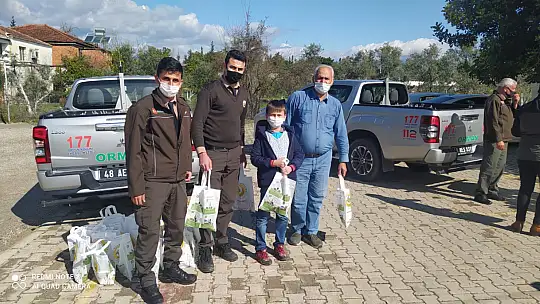 Aramotik bitkilerden lavanta fidanı dağıtımı gerçekleştirildi