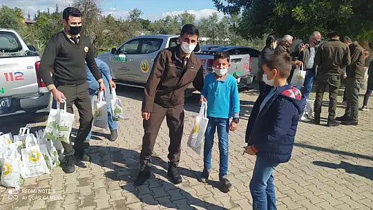 Aramotik bitkilerden lavanta fidanı dağıtımı gerçekleştirildi