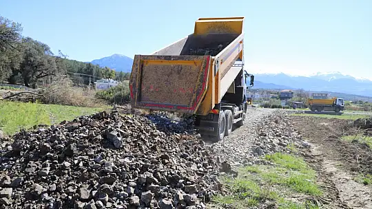 Seydikemer'de imar yolları açılıyor