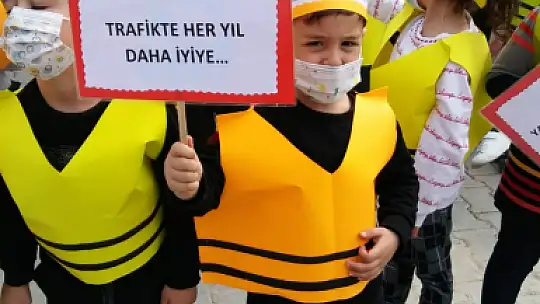 Gazi Anaokulu'nun minik öğrencileri bu kez farkındalık etkinliğinde