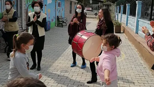 Gazi Anaokulu'nun minik öğrencileri bu kez farkındalık etkinliğinde