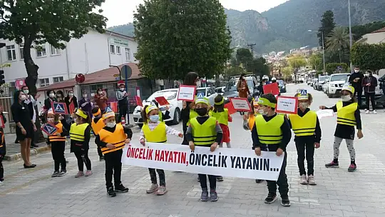 Gazi Anaokulu'nun minik öğrencileri bu kez farkındalık etkinliğinde