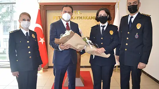 Kaymakam Fırat 30 polise başarı belgesi taktim etti