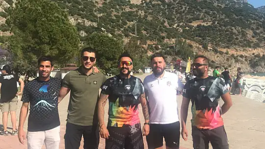 Çifte şampiyonluk kutlamasına Hayko Cepkin'de katıldı