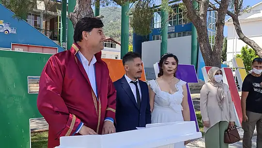 Karaca nikah kıydı, normalleşme bekleniyor