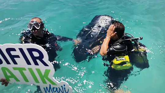 Ölüdeniz'in dibi tertemiz