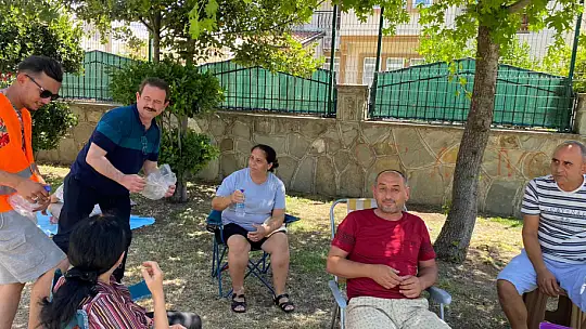 AK Parti Fethiye Öğrencilerin Yanında