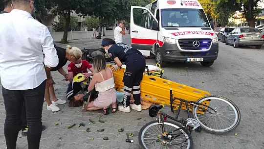 Motosiklet ile bisiklet çarpıştı: 2 yaralı