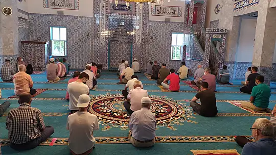 Kurban Bayramı, Bayram Namazı İle Başladı