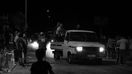 Yangın Bölgesine Kızılay'dan Destek