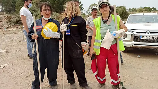 Gönüllüler yangın söndürme çalışmalarına da destek oldu