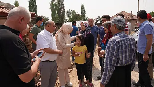AK Parti MKYK üyesi Dr. Kaya ve Kayseri Milletvekili Karayel, Yangın Bölgesinde