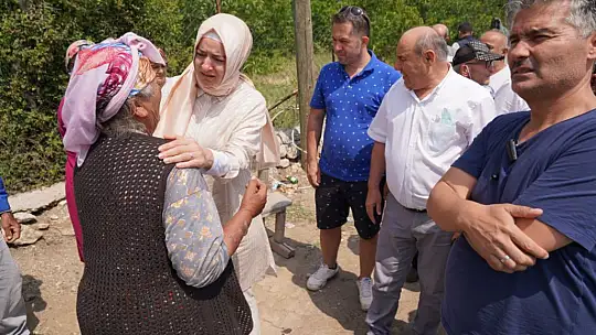 AK Parti MKYK üyesi Dr. Kaya ve Kayseri Milletvekili Karayel, Yangın Bölgesinde