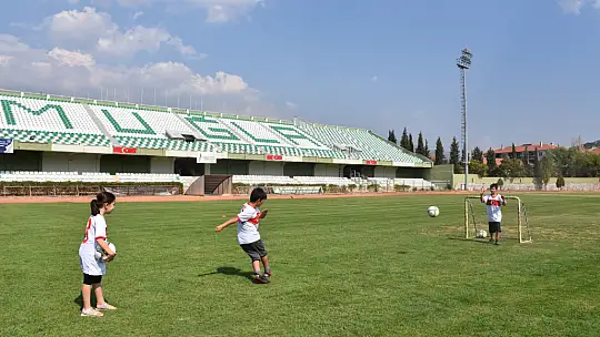 Muğla'da Yangından Etkilenen Çocuklar İçin Moral ve Motivasyon Etkinliği Düzenlendi