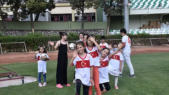 Muğla'da Yangından Etkilenen Çocuklar İçin Moral ve Motivasyon Etkinliği Düzenlendi