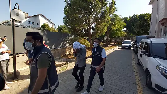 Savcı, polisiz diyerek 3 milyon TL dolandırdılar