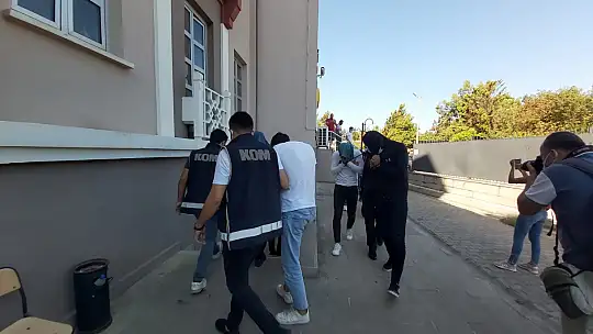 Savcı, polisiz diyerek 3 milyon TL dolandırdılar