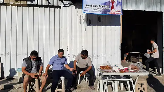 Sanayi Çarşısı Marangozlarından Demirtaş'a destek sözü