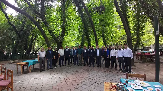 Uzundemir, 'Ne birisine rant verdim ne de birisine peşkeş çektim'