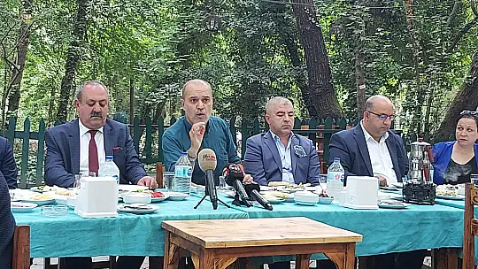 Uzundemir, 'Ne birisine rant verdim ne de birisine peşkeş çektim'