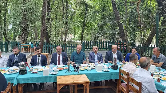 Uzundemir, 'Ne birisine rant verdim ne de birisine peşkeş çektim'