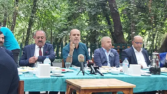 Uzundemir, 'Ne birisine rant verdim ne de birisine peşkeş çektim'