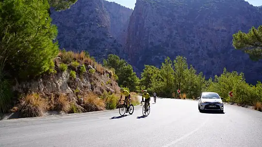 Pedallar Seydikemer'de Çevrildi