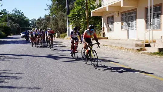 Pedallar Seydikemer'de Çevrildi