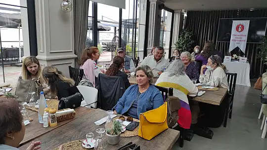 Türk Kadınlar Birliği Kahvaltıda Buluştu